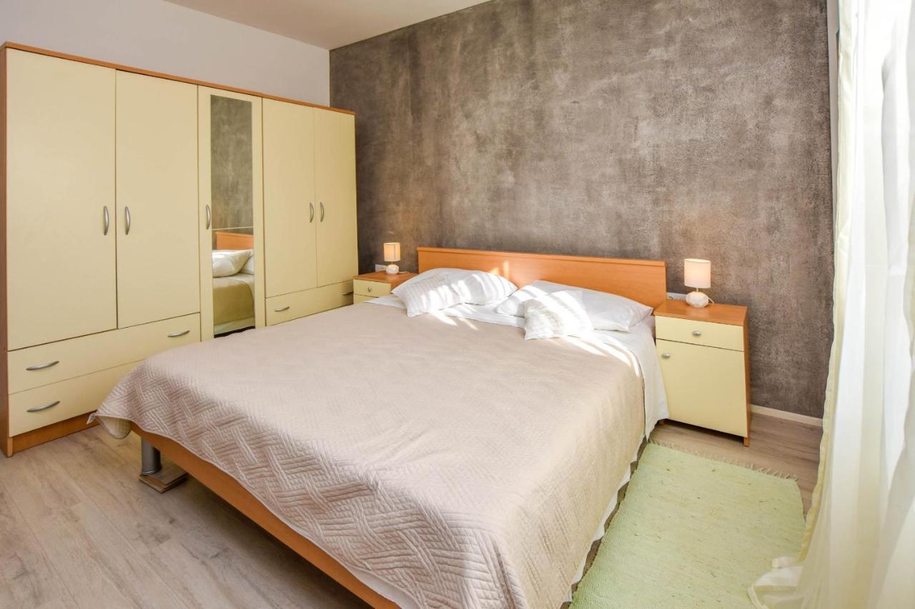 Apartamento Kuca Za Odmor Lucija Vrana  Exterior foto
