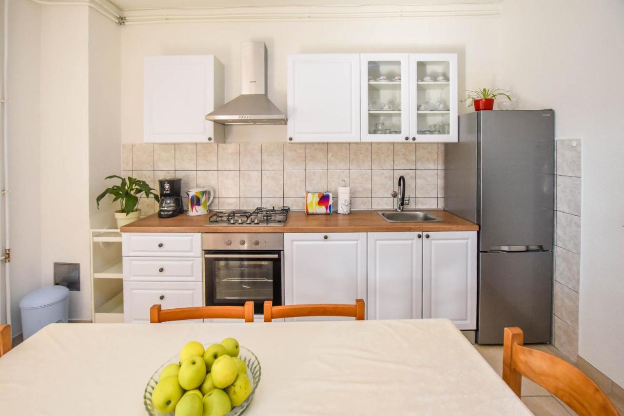 Apartamento Kuca Za Odmor Lucija Vrana  Exterior foto