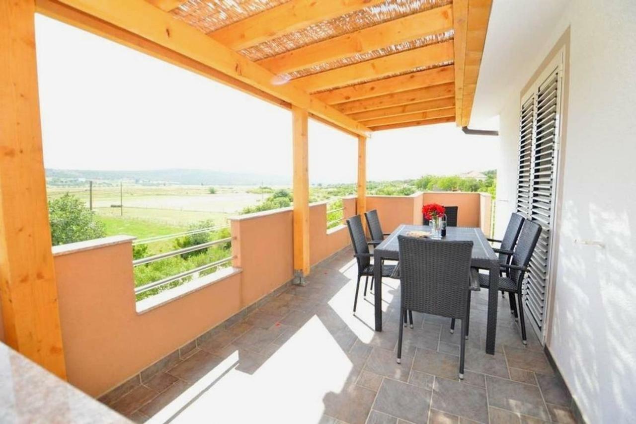 Apartamento Kuca Za Odmor Lucija Vrana  Exterior foto