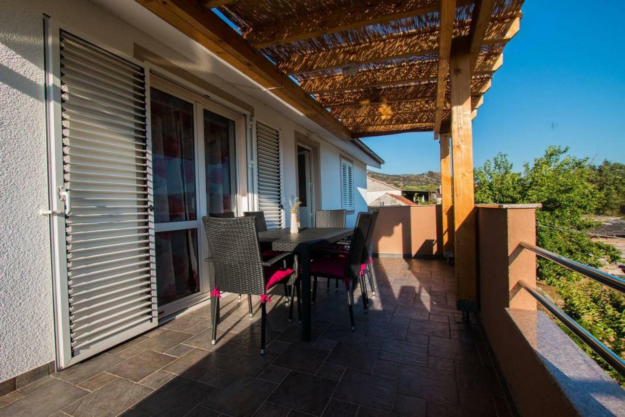 Apartamento Kuca Za Odmor Lucija Vrana  Exterior foto